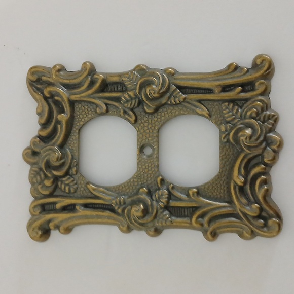 Vintage looking electrical plate covers seven pieces - Picture 3 of 6